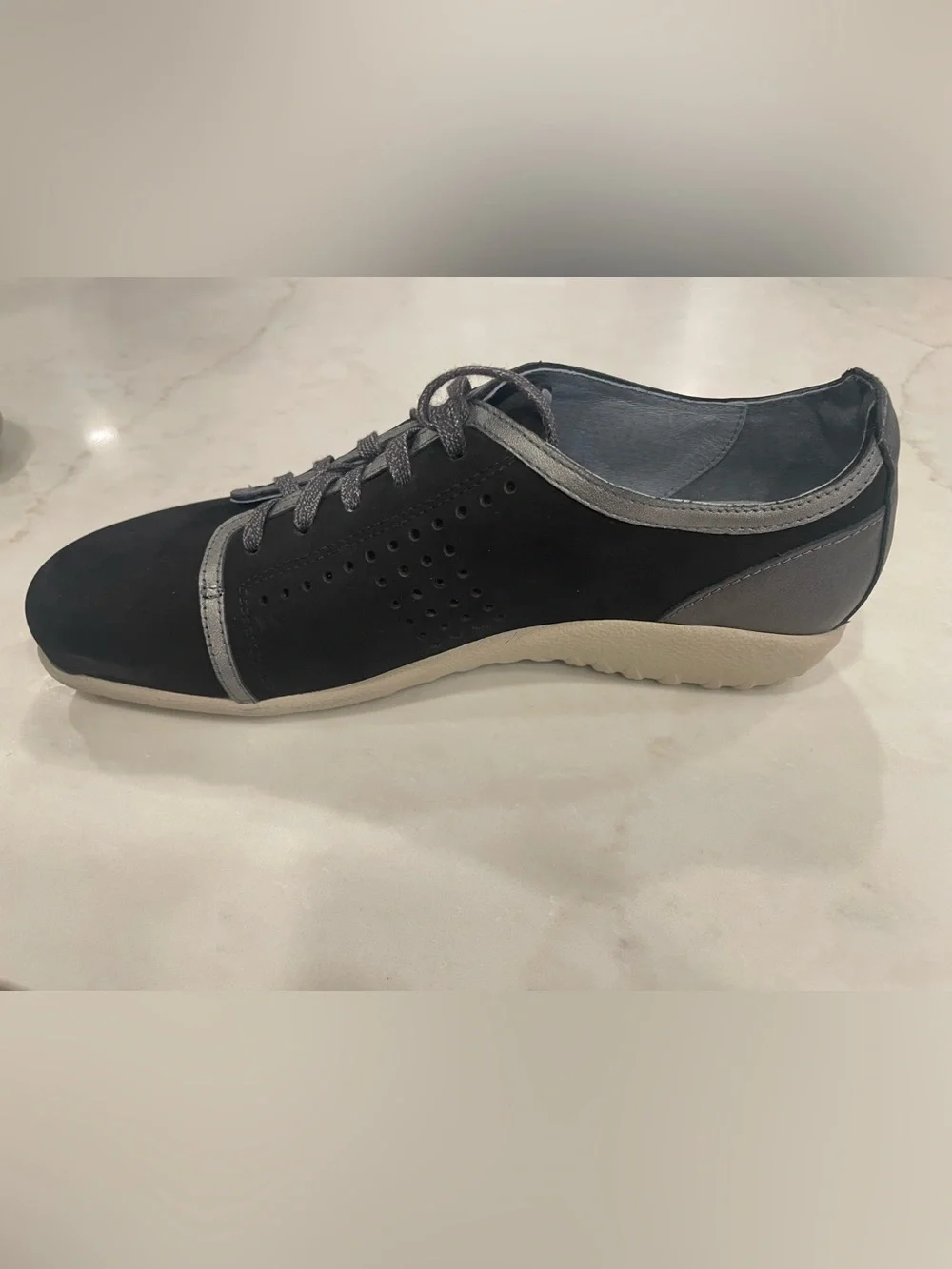 Naot Avena Nubuck Leather Comfort Sneakers Black Women's Size 38 Made In Israel